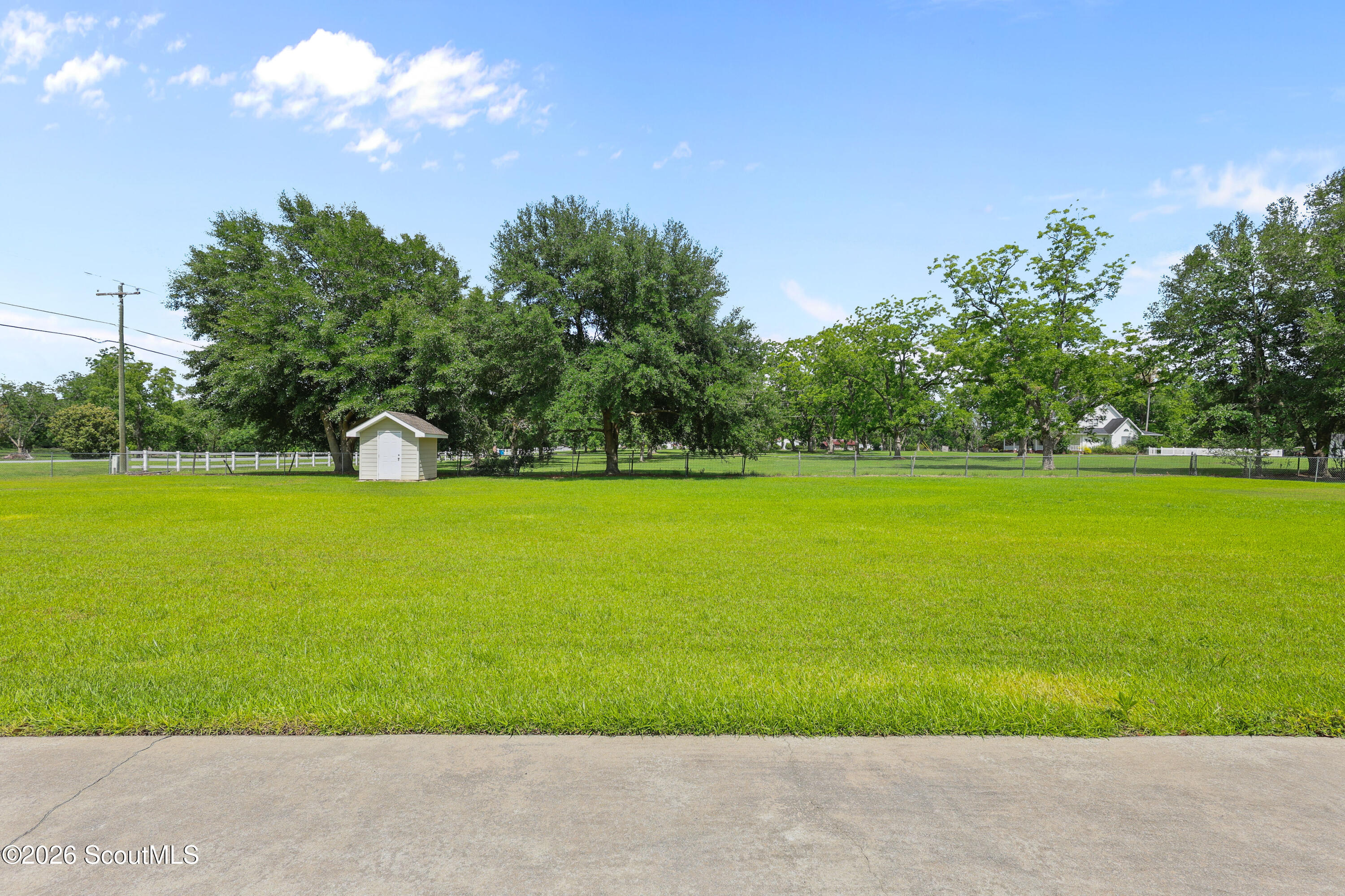 5560 Tara Road Waycross, GA 31503 - Photo 46 of 52 9W1A7400