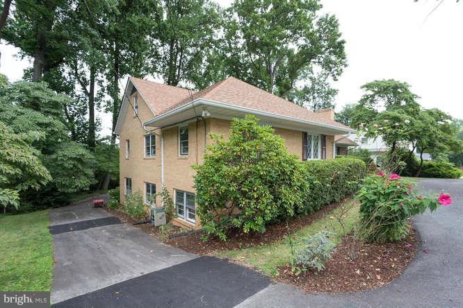 1856 Kirby Road McLean, VA 22101 - Photo 27 of 29 Exterior (General)