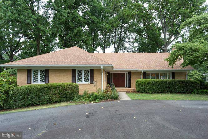 1856 Kirby Road McLean, VA 22101 - Photo 28 of 29 Exterior (Front)