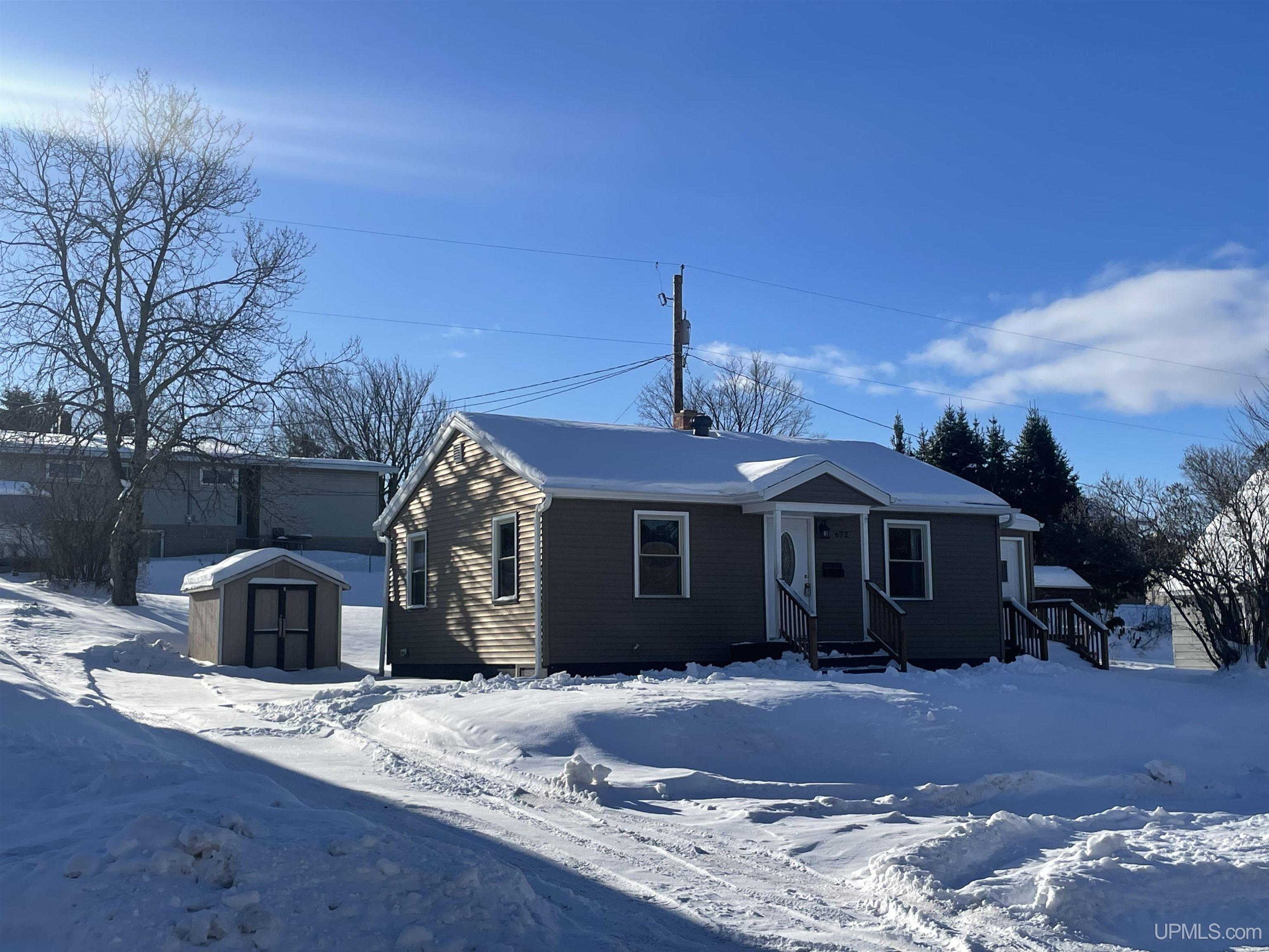 672 Poplar Street Ishpeming, MI 49849 - Photo 1 of 42 Gallery Image 1