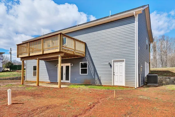 $399,950 | 688 Wysong Ml Road, Hardy, VA 24101