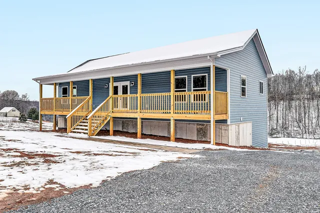 $424,950 | 688 Wysong Ml Road, Hardy, VA 24101