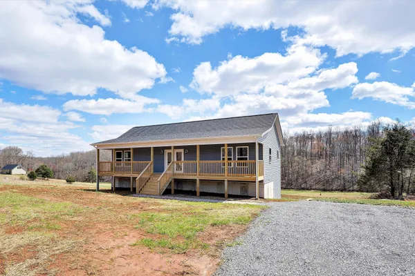 $399,950 | 688 Wysong Ml Road, Hardy, VA 24101