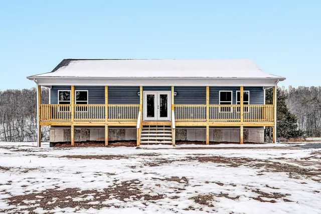 $424,950 | 688 Wysong Ml Road, Hardy, VA 24101