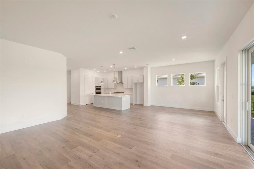 17972 Foxtail Loop Venice, FL 34293 - Photo 5 of 22 Gallery Image 5