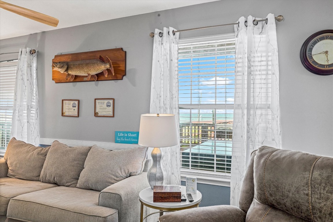 601 Wave Court Surfside Beach, TX 77541 - Photo 18 of 47 1st Floor Living Area