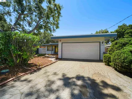 $1,995,000 | 4250 Ruthelma Avenue, Palo Alto, CA 94306