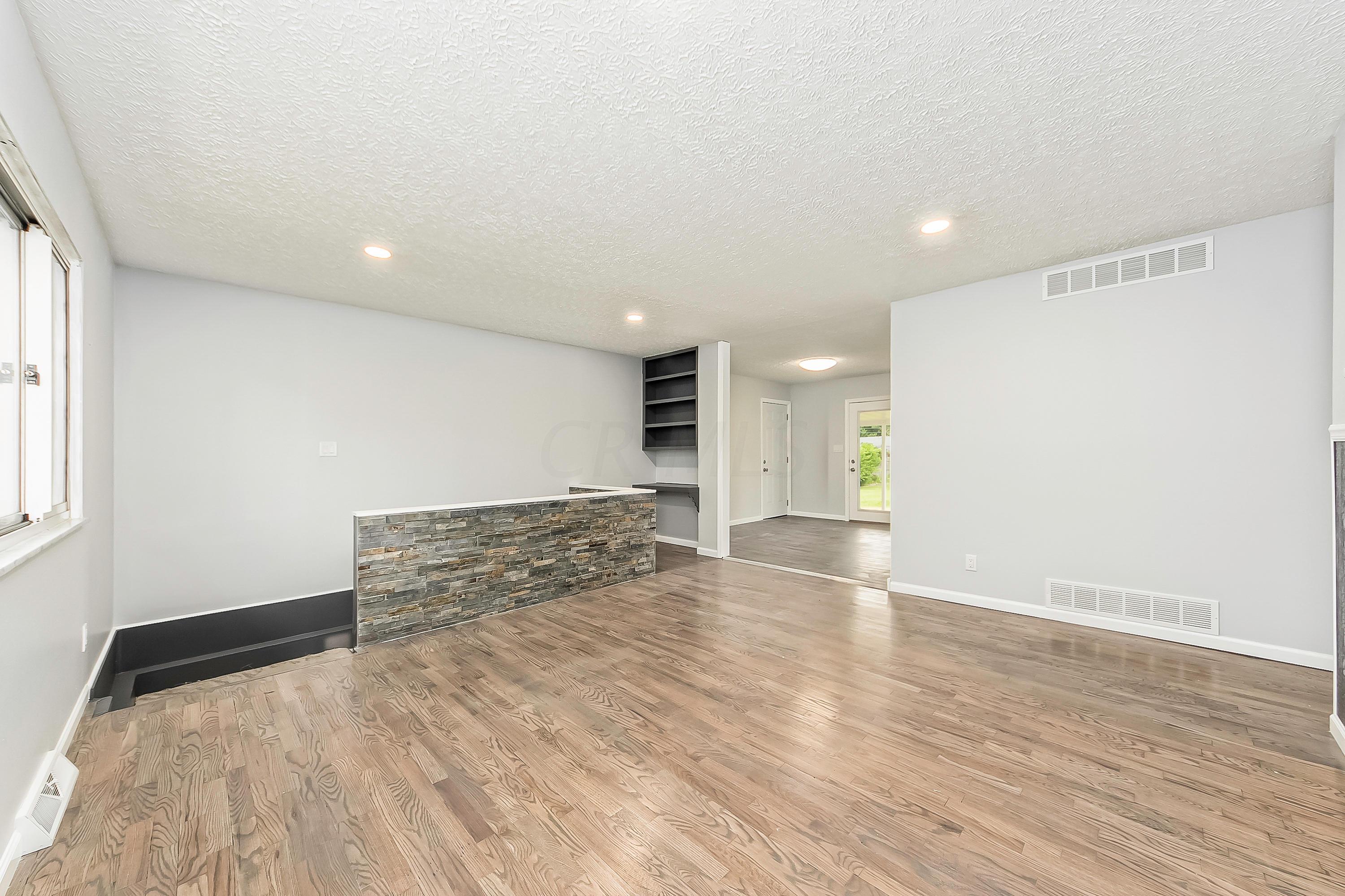 724 Colton Road Columbus, OH 43207 - Photo 3 of 46 Gallery Image 3