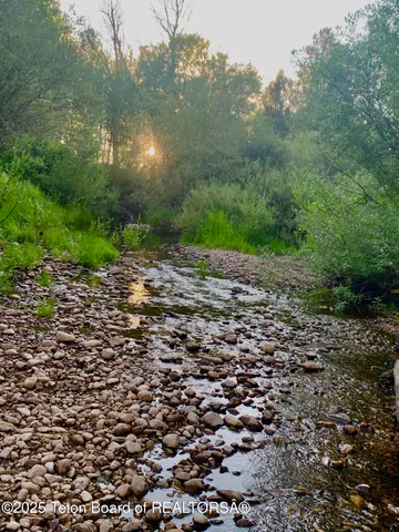 $1,690,000 | 5180 West 10500 North, Felt, ID 83424