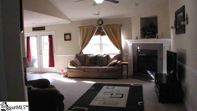306 Gibbs Road Wellford, SC 29385 - Photo 3 of 17 Gallery Image 3