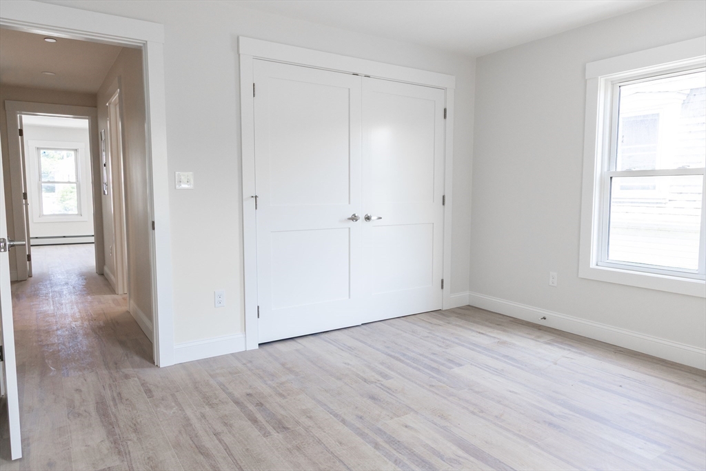 71 Friend Street, Unit 2 Gloucester, MA 01930 - Photo 8 of 18