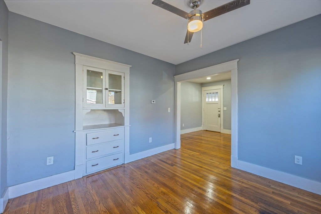 181 Marsden Street Springfield, MA 01109 - Photo 14 of 36