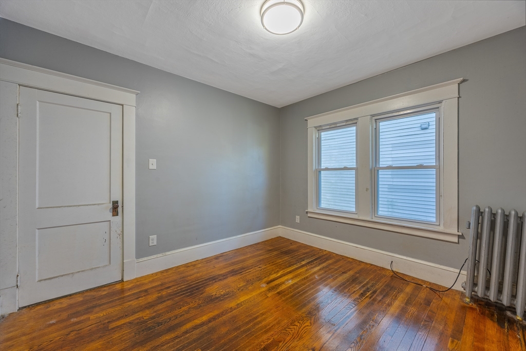 181 Marsden Street Springfield, MA 01109 - Photo 22 of 36