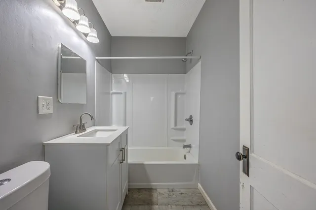 $289,900 | 181 Marsden Street, Springfield, MA 01109