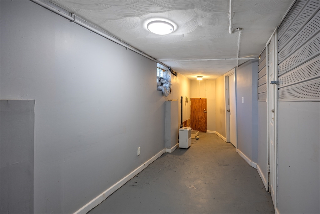 181 Marsden Street Springfield, MA 01109 - Photo 29 of 36