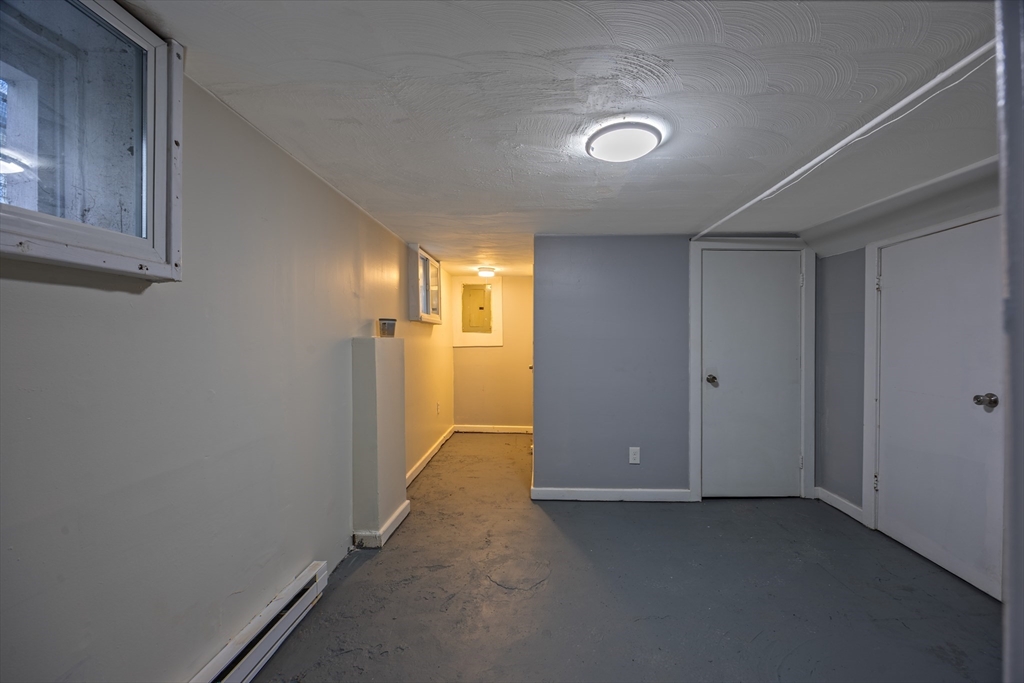 181 Marsden Street Springfield, MA 01109 - Photo 30 of 36