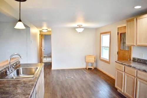 19531 Freeport Road Sterling, IL 61081 - Photo 13 of 21