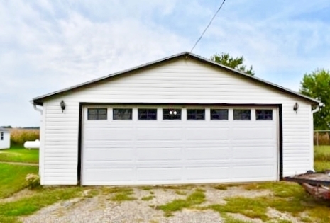 19531 Freeport Road Sterling, IL 61081 - Photo 4 of 21