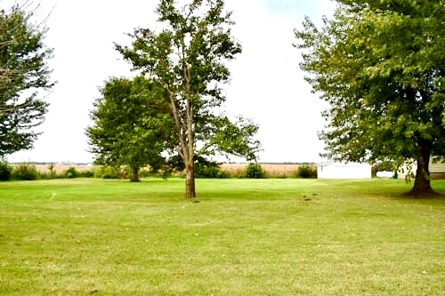 19531 Freeport Road Sterling, IL 61081 - Photo 7 of 21