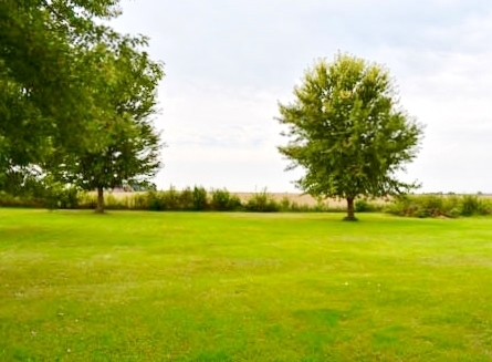 19531 Freeport Road Sterling, IL 61081 - Photo 9 of 21