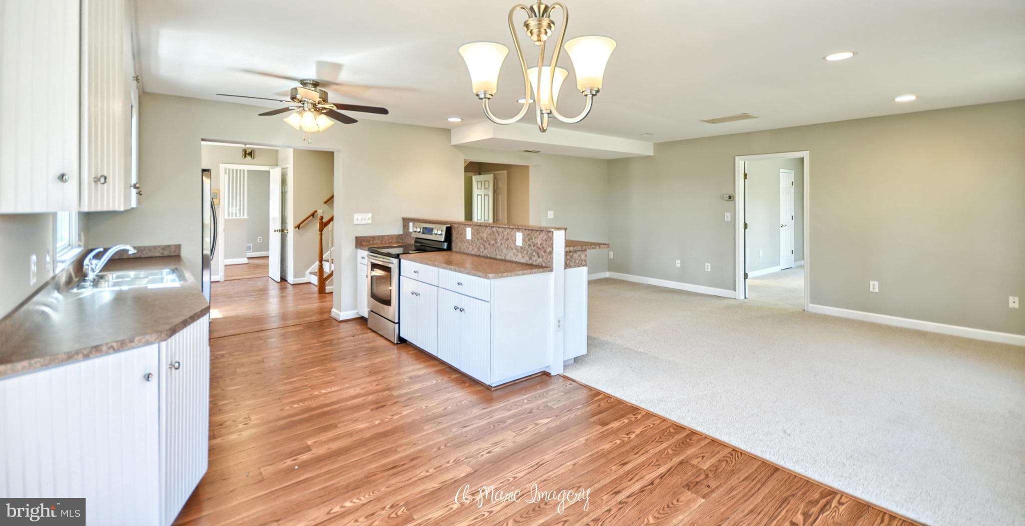 12649 Prices Distillery Road Damascus, MD 20872 - Photo 9 of 29 Kitchen