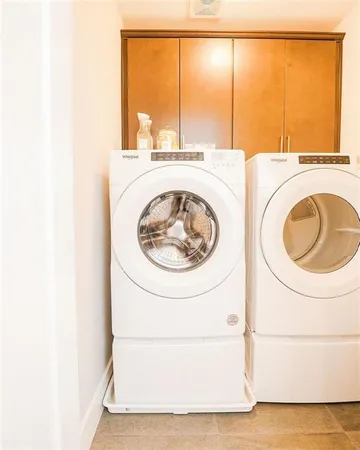 $3,300 | 7557 Donnelly Avenue, Dallas, TX 75228