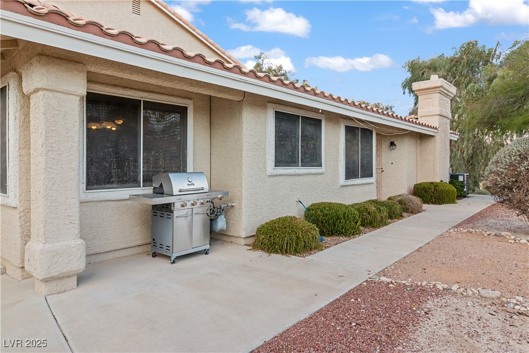 2297 Camel Mesa Drive Laughlin, NV 89029 - Photo 3 of 98 View of patio / terrace with grilling area