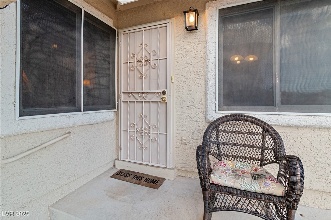 2297 Camel Mesa Drive Laughlin, NV 89029 - Photo 56 of 98 Alternate entrance to property's Breakfast Area / Kitchen with stucco siding