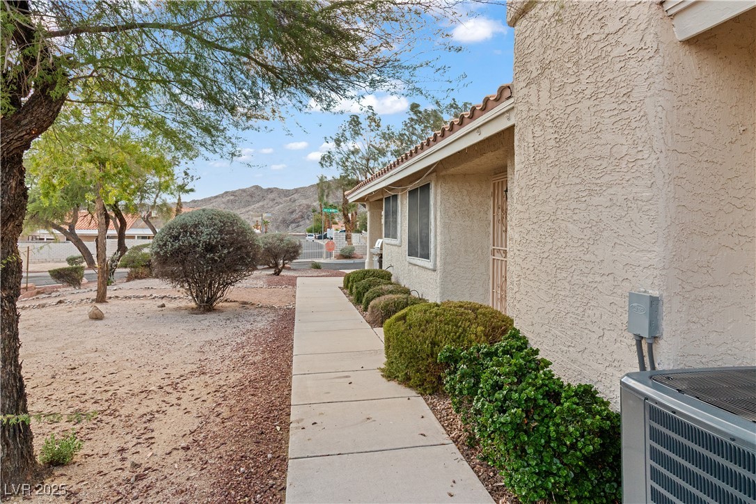 2297 Camel Mesa Drive Laughlin, NV 89029 - Photo 58 of 98 View of side of home with a mountain view