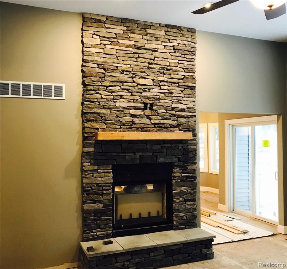 870 North Hacker Road Howell, MI 48843 - Photo 8 of 19 phrpak.jpg