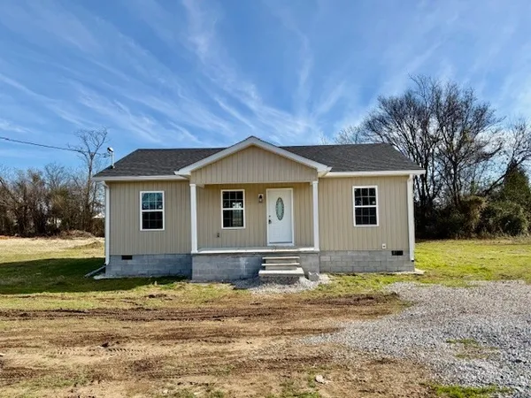 $209,900 | 3310 Oak Grove Road, Decherd, TN 37324