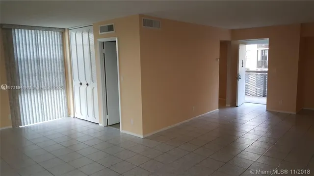 $1,850 | 3401 North Country Club Drive, Unit 412, Aventura, FL 33180