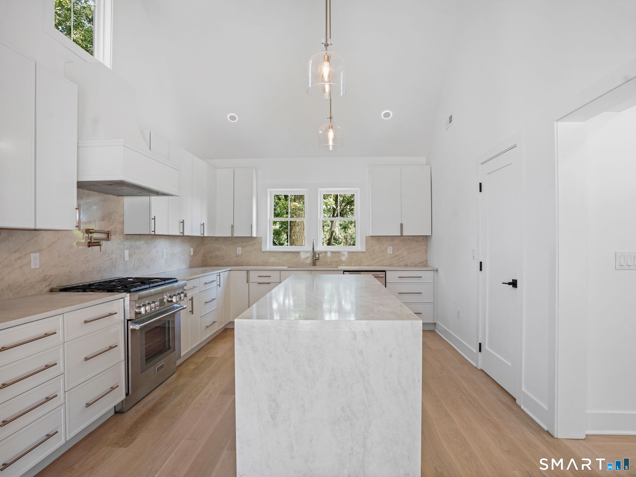 47 West Norwalk Road Norwalk, CT 06850 - Photo 12 of 39 Gallery Image 12