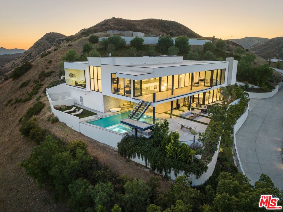 167 Saddlebow Road Bell Canyon, CA 91307 - Photo 2 of 33 an aerial view of a house