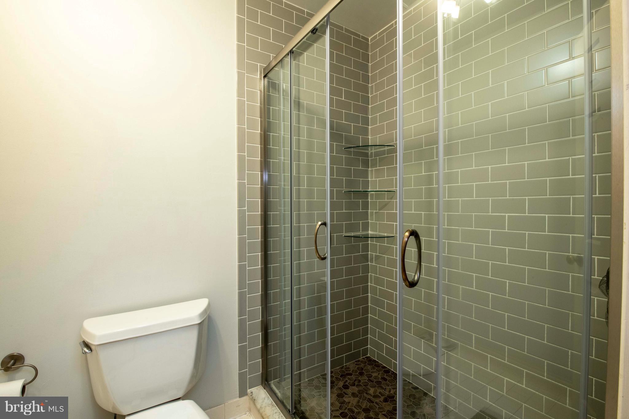 1575 Ritchie Lane Annapolis, MD 21401 - Photo 21 of 30 Bath (Master)