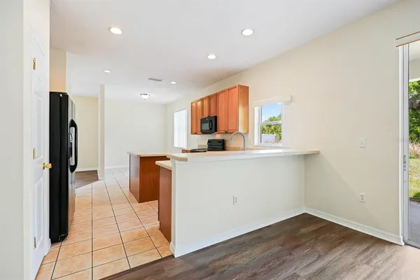 $2,000 | 7712 Dragon Fly Loop, Gibsonton, FL 33534