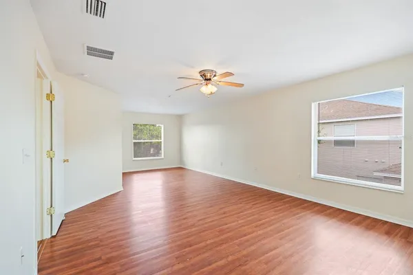 $2,000 | 7712 Dragon Fly Loop, Gibsonton, FL 33534