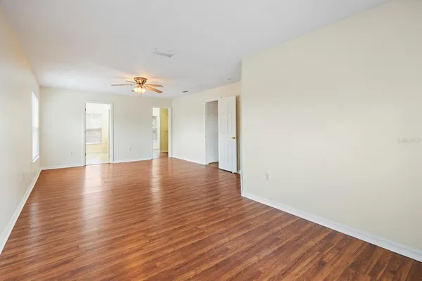 $2,000 | 7712 Dragon Fly Loop, Gibsonton, FL 33534