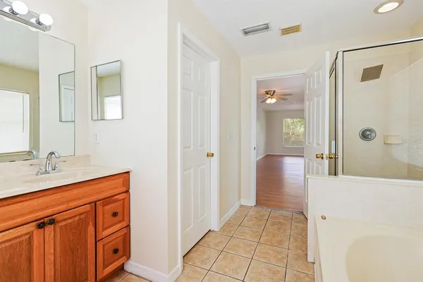$2,000 | 7712 Dragon Fly Loop, Gibsonton, FL 33534