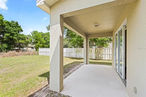 $2,000 | 7712 Dragon Fly Loop, Gibsonton, FL 33534