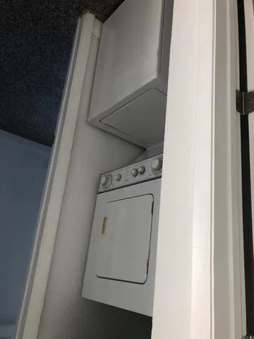 $2,100 | 1572 West 31st Street, Riviera Beach, FL 33404