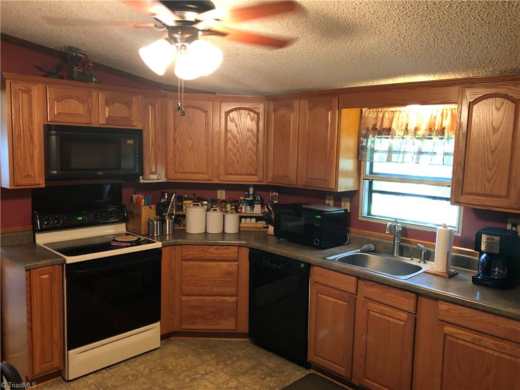842 Angell Road Mocksville, NC 27028 - Photo 12 of 30 Gallery Image 12