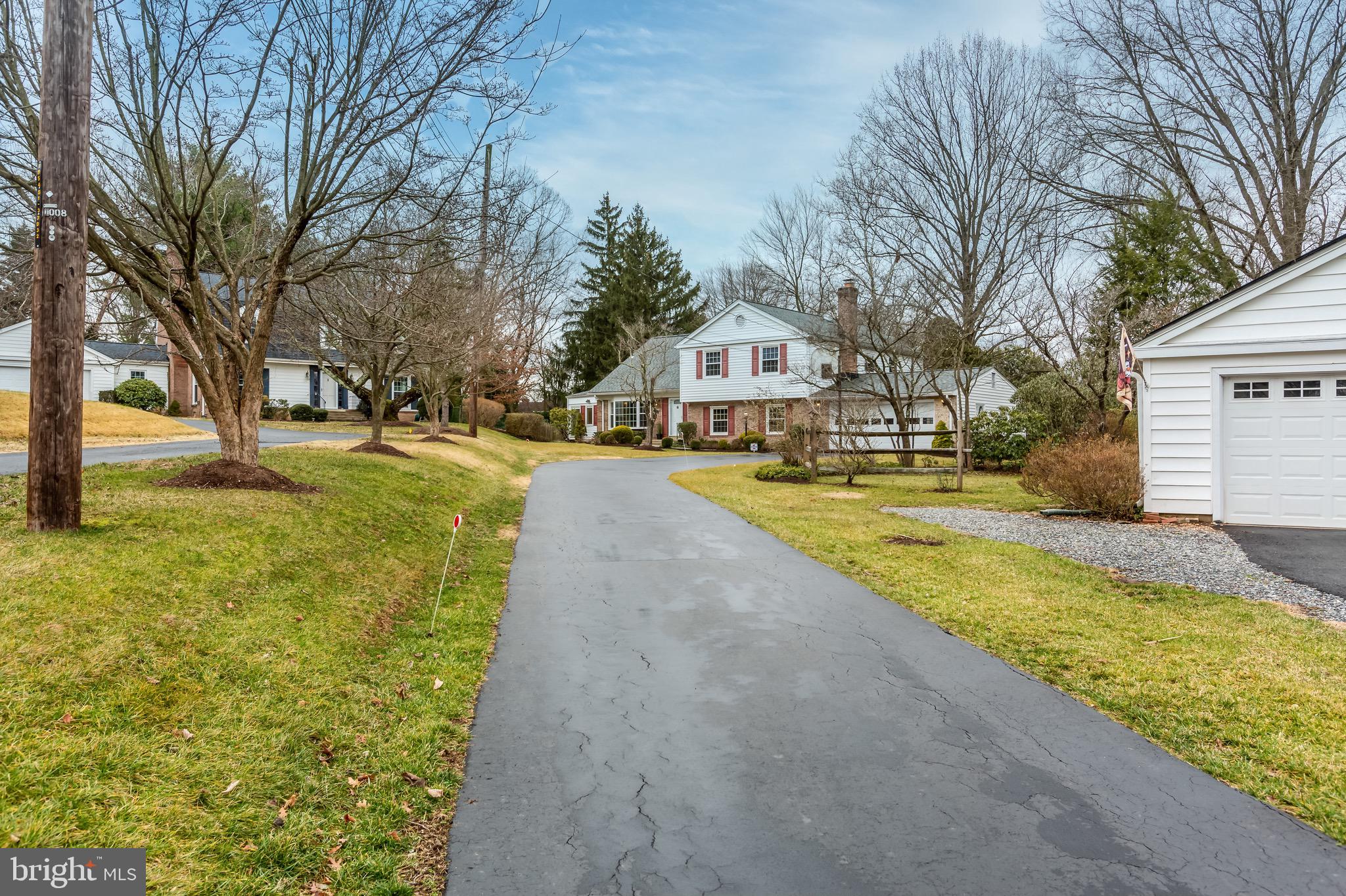 13316 Old Forge Road Silver Spring, MD 20904 - Photo 4 of 47 Access from the road on a long private driveway