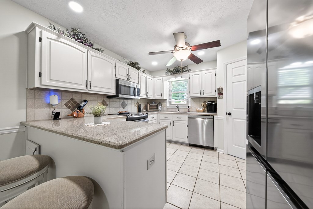 6648 Springlake Drive Columbus, GA 31909 - Photo 12 of 36