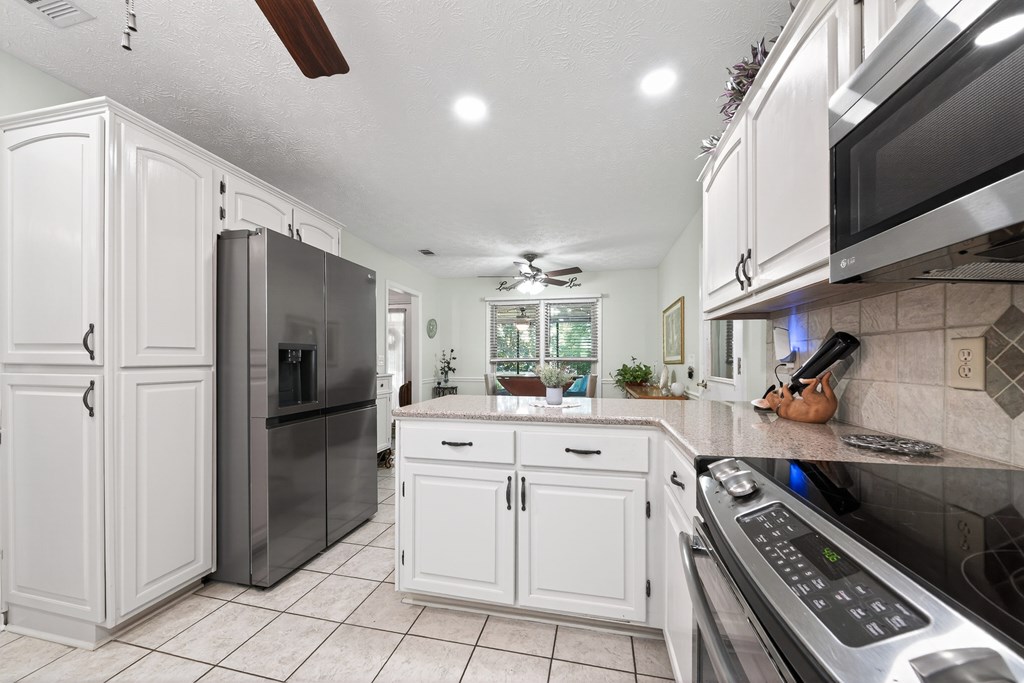 6648 Springlake Drive Columbus, GA 31909 - Photo 14 of 36