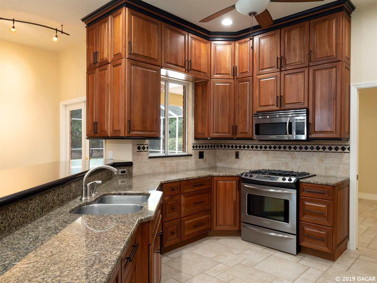 8521 Southwest 20 Lane Gainesville, FL 32607 - Photo 6 of 30 Gallery Image 6