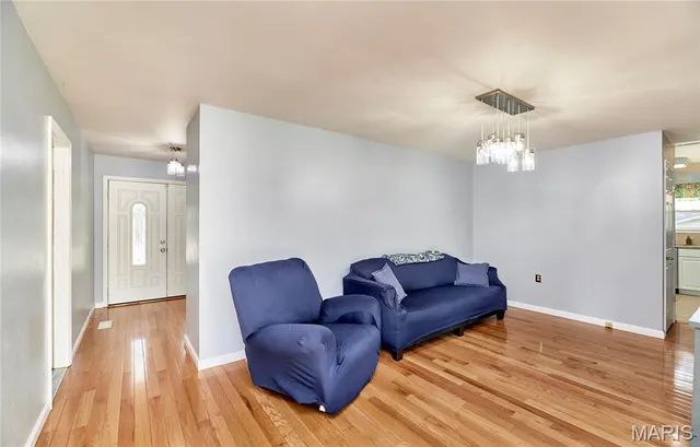 $334,500 | 1211 Big Bend Road, Ballwin, MO 63021