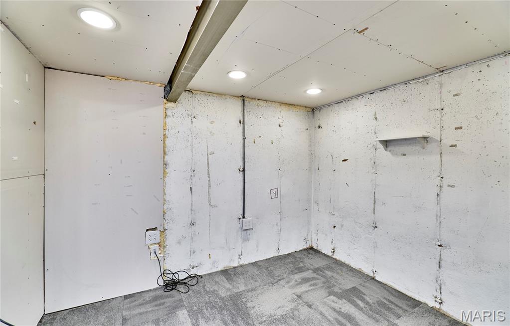 1211 Big Bend Road Ballwin, MO 63021 - Photo 28 of 40