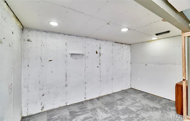 $334,500 | 1211 Big Bend Road, Ballwin, MO 63021