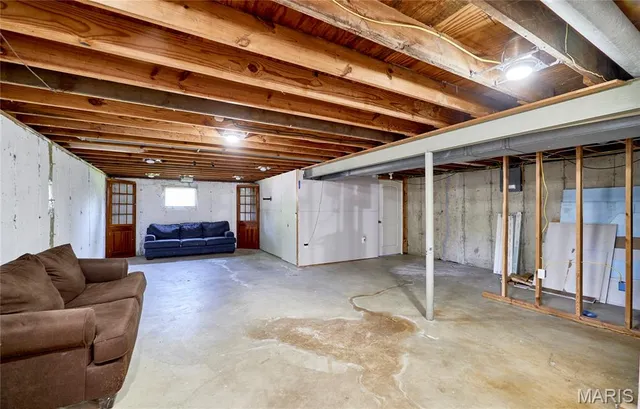 $334,500 | 1211 Big Bend Road, Ballwin, MO 63021